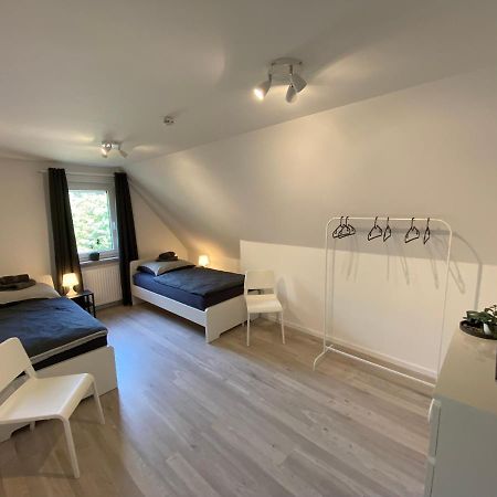 Appartamento Modern Flat With Garden & Terrace Near Coburg Ebersdorf bei Coburg Esterno foto